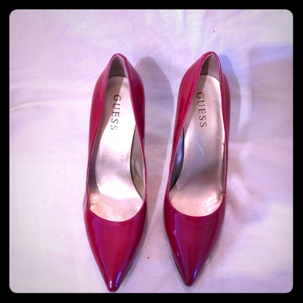 Guess Ruby Red Pumps
